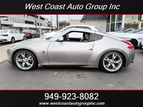 Used 2010 Nissan 370Z Touring w/ Sport Pkg image 25