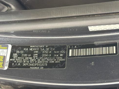 Used 2023 Kia Forte LXS w/ LXS Technology Package FWD image 32