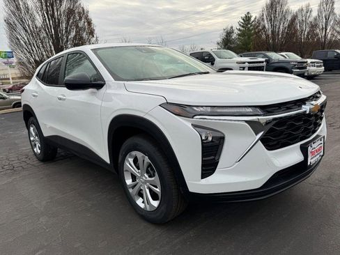 New 2026 Chevrolet Trax LS image 26