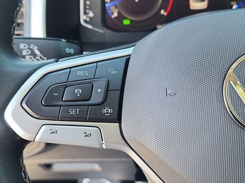 Used 2022 Volkswagen Atlas SE w/ Panoramic Sunroof Package image 19