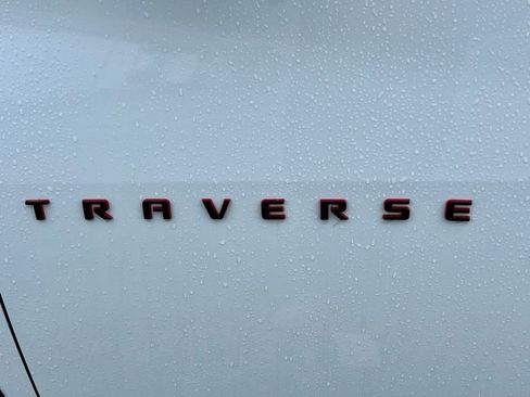 Used 2021 Chevrolet Traverse Premier w/ Redline Edition AWD/4WD image 19
