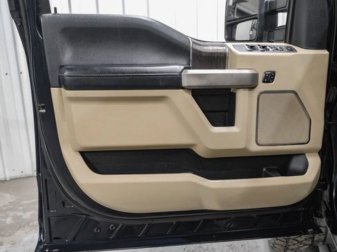 Used 2021 Ford F250 Lariat w/ Lariat Ultimate Package AWD/4WD image 45