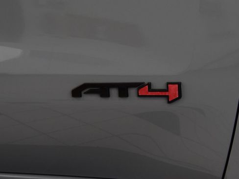 Used 2024 GMC Sierra 1500 AT4 w/ Technology Package AWD/4WD image 15