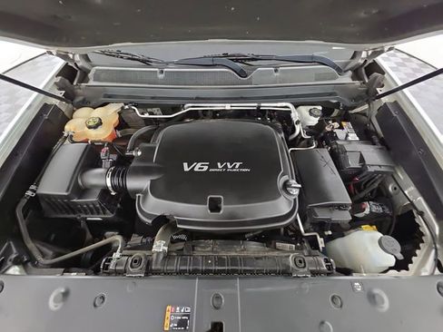 Used 2018 GMC Canyon SLT w/ Driver Alert Package image 46