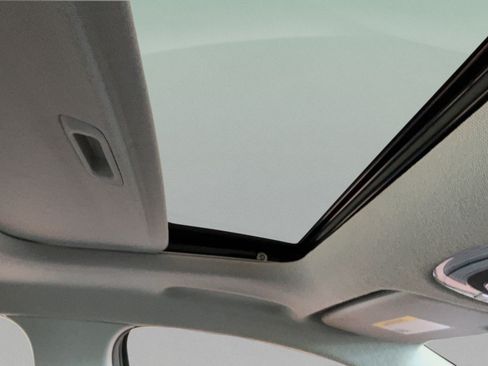 Used 2024 Hyundai Elantra Limited FWD image 37
