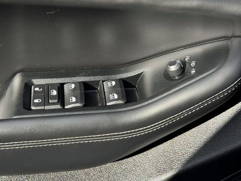 Used 2024 Jeep Grand Cherokee L Laredo AWD/4WD image 36