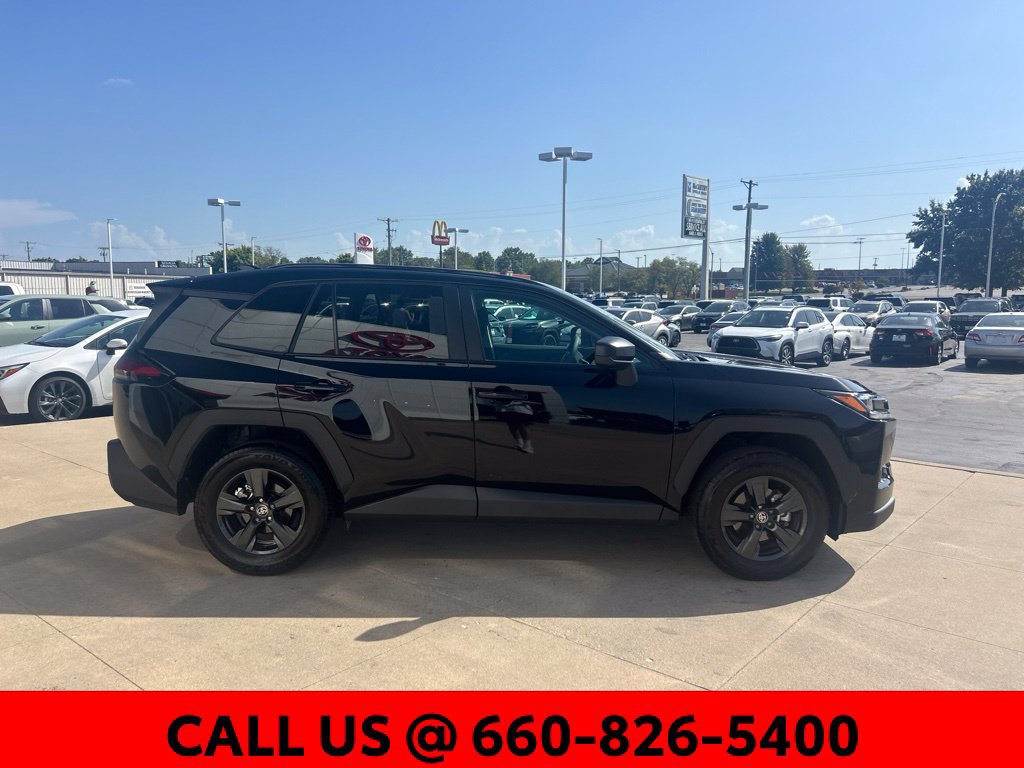Used 2026 Toyota RAV4 LE AWD/4WD image 5