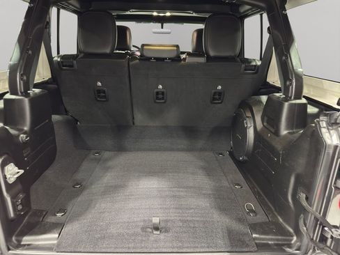 Used 2021 Jeep Wrangler Unlimited Rubicon 4xe w/ Cold Weather Group image 8