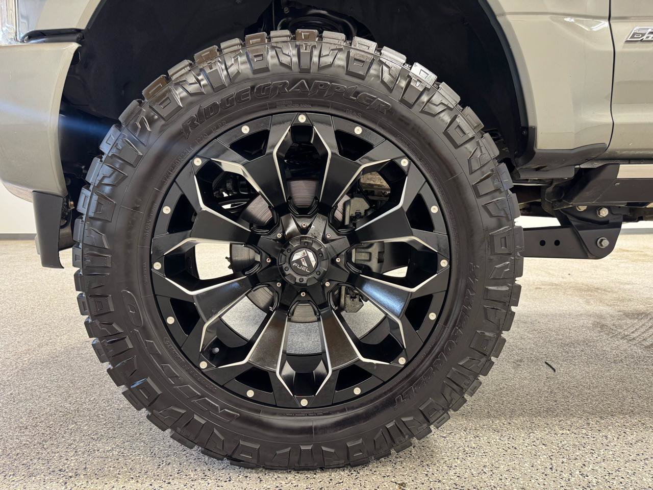 Used 2019 Ford F250 Platinum w/ Platinum Ultimate Package AWD/4WD image 10