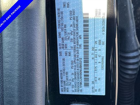 Certified 2022 Ford Escape SEL w/ SEL Stealth AWD Package image 29