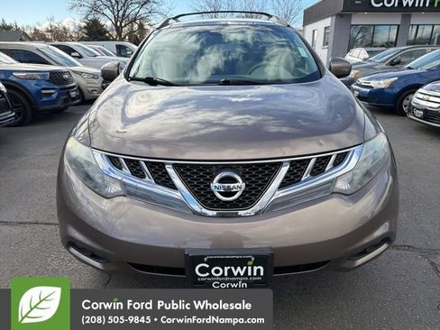 Used 2014 Nissan Murano LE w/ Platinum Edition Package image 2