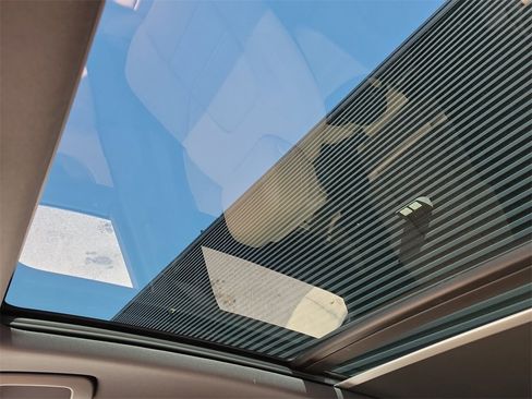 New 2026 Porsche Cayenne image 39