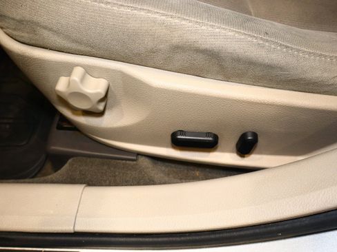 Used 2010 Ford Fusion Hybrid image 21