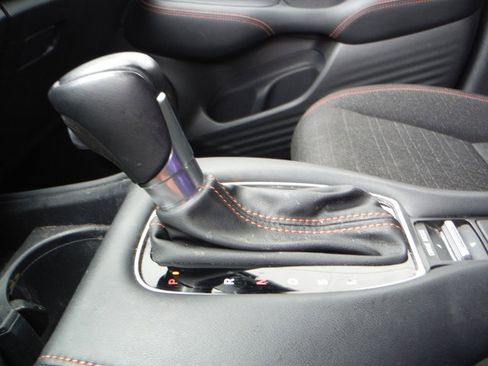 Used 2024 Honda HR-V Sport image 17