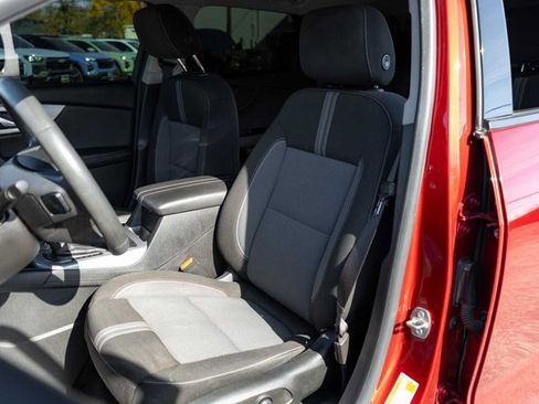 Used 2023 Chevrolet Blazer LT w/ Driver Confidence Package image 13