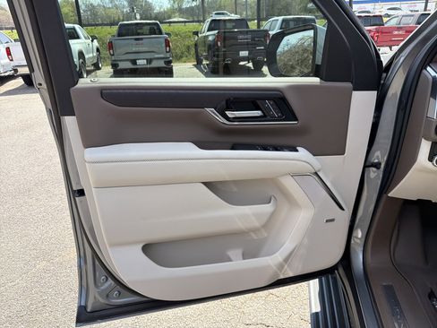 New 2026 GMC Yukon XL Denali w/ Sun & Power Step Package RWD image 12