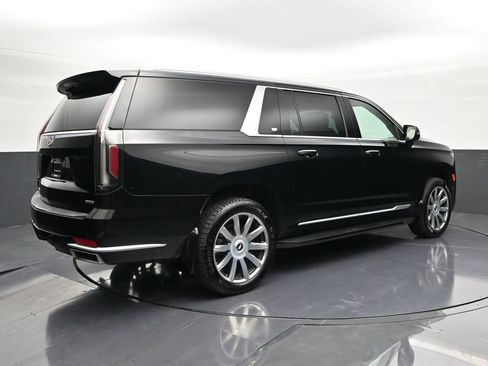 Used 2022 Cadillac Escalade ESV Premium Luxury Platinum w/ Heavy-Duty Trailer Package AWD/4WD image 5