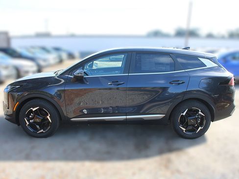 New 2026 Kia Sportage EX w/ EX Panorama Roof Package image 14