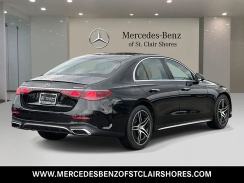Used 2026 Mercedes-Benz E 350 4MATIC Sedan image 6