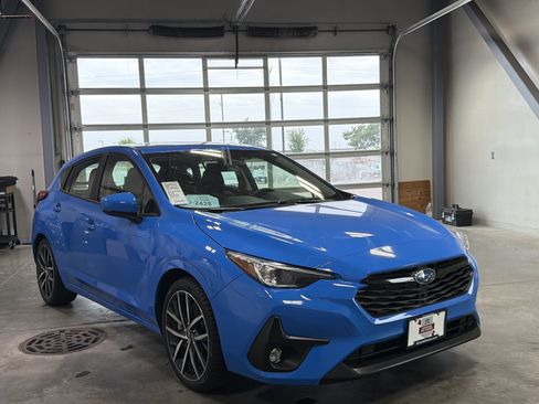 Certified 2024 Subaru Impreza 2.0i Sport AWD/4WD image 11