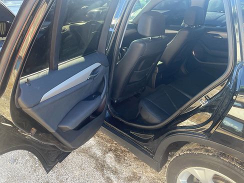Used 2015 BMW X1 sDrive28i image 18