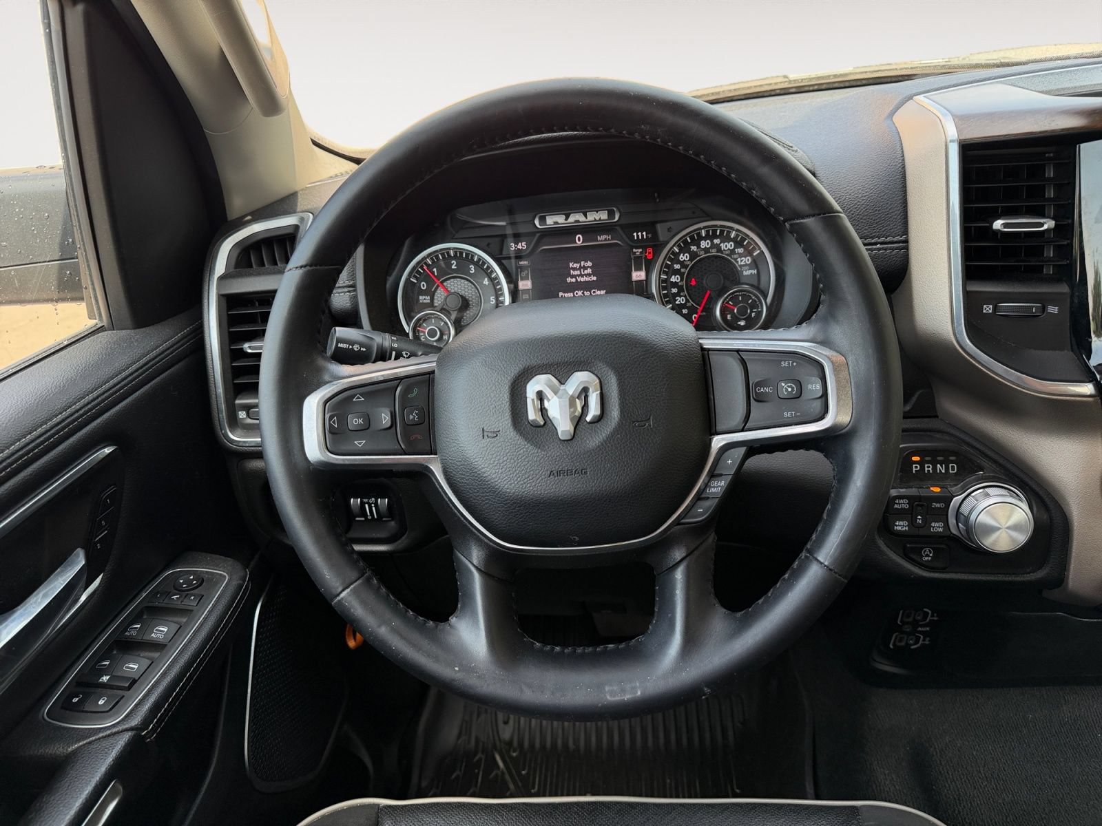 Used 2022 RAM 1500 Laramie AWD/4WD image 12