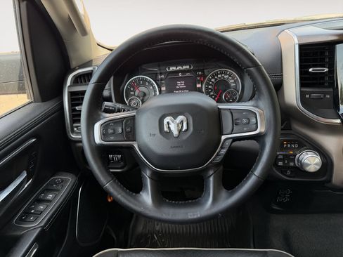 Used 2022 RAM 1500 Laramie AWD/4WD image 12