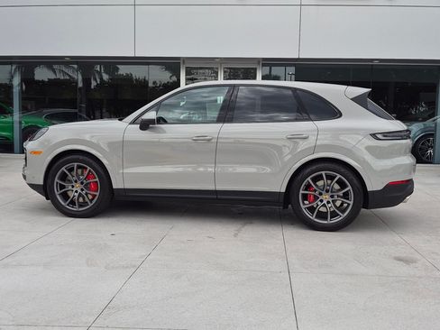 New 2026 Porsche Cayenne S AWD/4WD image 2