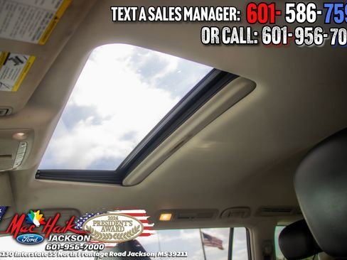 Used 2020 Nissan Armada SL w/ Premium Package image 13