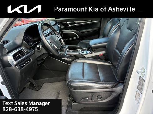 Used 2022 Kia Telluride S image 18