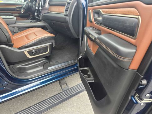 Used 2019 RAM 1500 Limited image 10