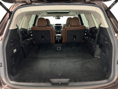Used 2019 Subaru Ascent Touring AWD/4WD image 37