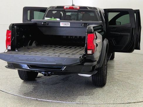 Used 2026 Chevrolet Colorado Trail Boss AWD/4WD image 12