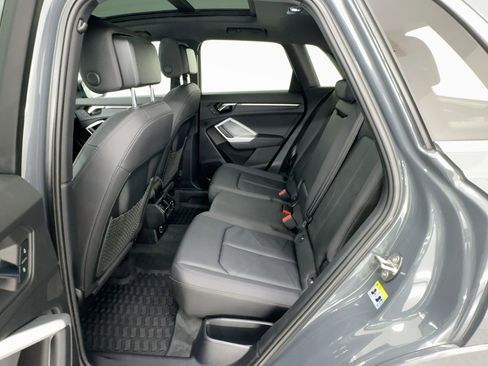 Used 2020 Audi Q3 2.0T Premium w/ Convenience Package image 13