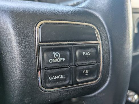 Used 2012 Jeep Wrangler Rubicon w/ Dual Top Group AWD/4WD image 11