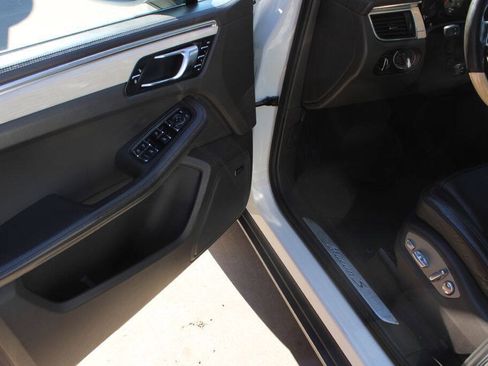Used 2016 Porsche Macan S AWD/4WD image 8