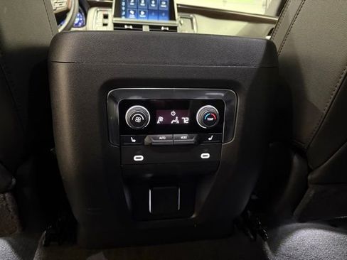 Used 2024 Chevrolet Tahoe High Country image 27