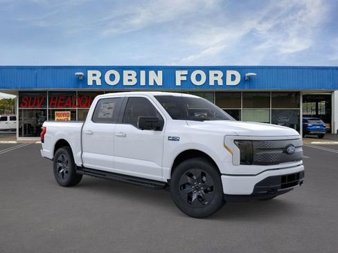 New 2025 Ford F150 Lightning Flash AWD/4WD image 7