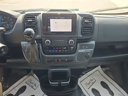 Used 2025 RAM ProMaster 2500 w/ Convenience Group FWD image 23