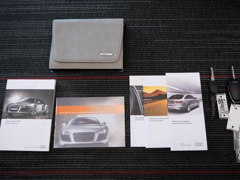 Used 2011 Audi R8 V10 AWD/4WD image 21