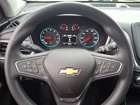 Certified 2018 Chevrolet Equinox LT image 16