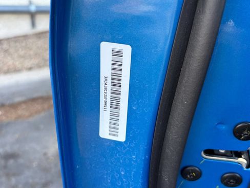 Used 2025 Nissan Sentra SV FWD image 27