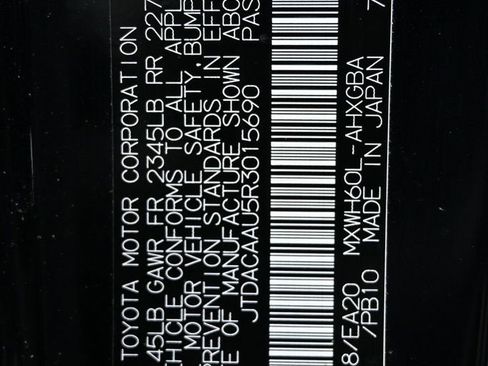 Used 2024 Toyota Prius XLE image 39