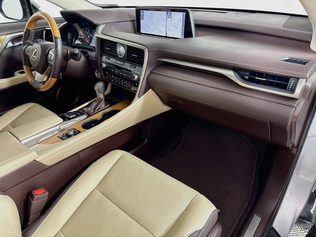 Used 2018 Lexus RX 350L FWD image 30