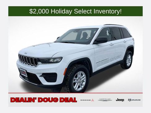 New 2025 Jeep Grand Cherokee Laredo image 1