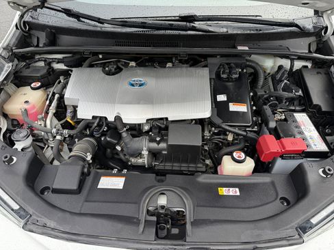 Used 2018 Toyota Prius Two image 20