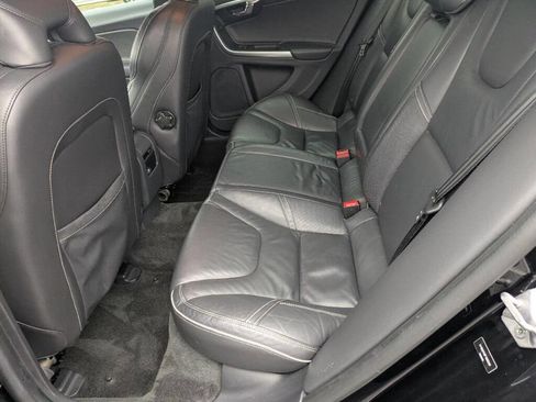 Used 2015 Volvo S60 T6 R-Design Platinum image 14