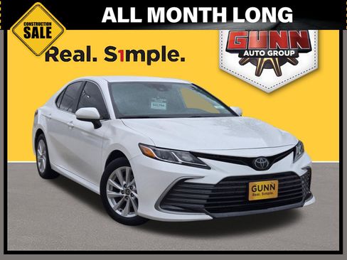 Used 2023 Toyota Camry LE FWD image 1