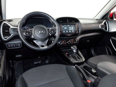 Used 2020 Kia Soul LX FWD image 7