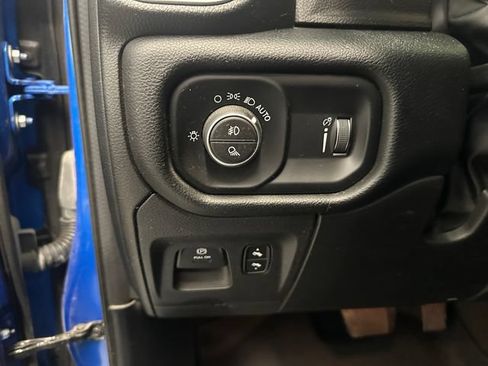 Used 2022 RAM 1500 Big Horn AWD/4WD image 21